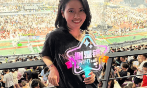 离婚8年，63岁马景涛被小26岁女友曝光恋情，她到底什么来头？